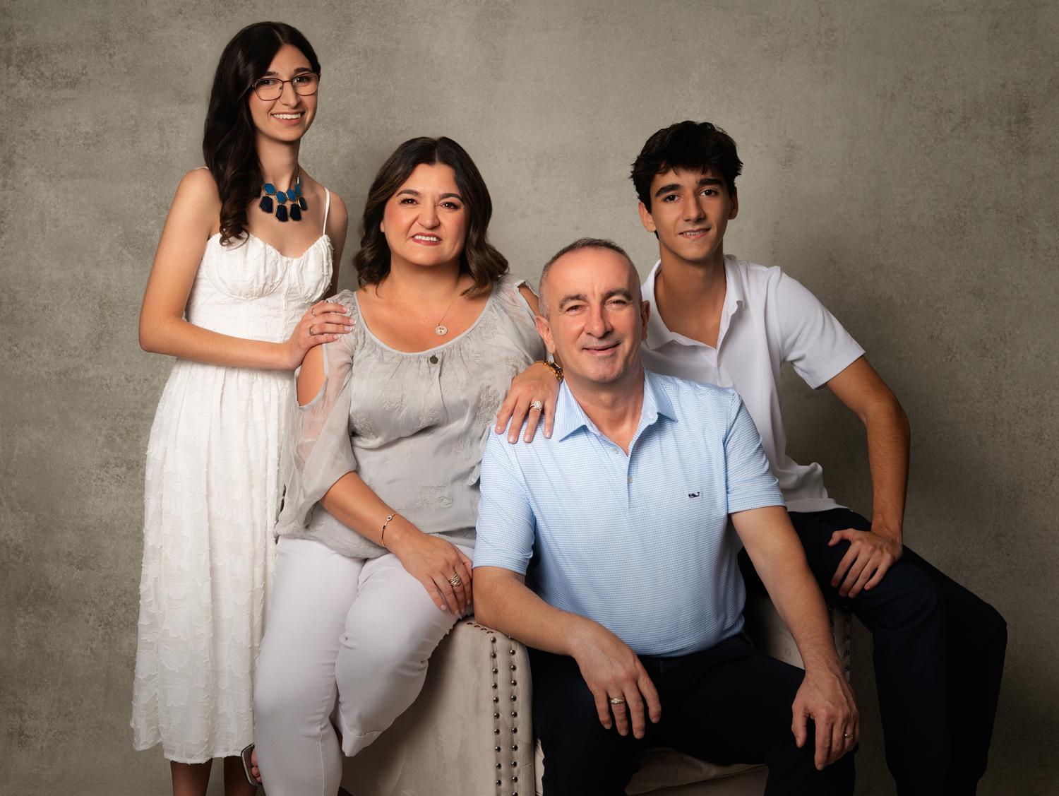 Adriana-kopinja-Photography-family-photographer-boston-newton-weston-near-me-3716